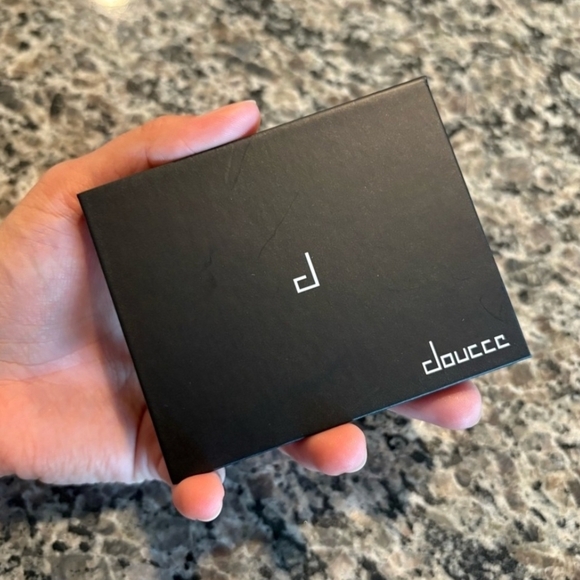 DOUCCE On The Go Pallete Make Up (BRAND NEW SEALED) - Picture 3 of 7